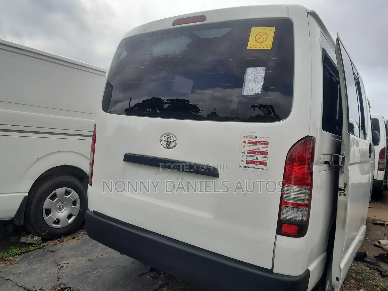 Toyota HiAce 2010 White