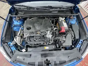 Toyota Camry SE FWD (2.5L 4cyl 8AM) 2018 Blue
