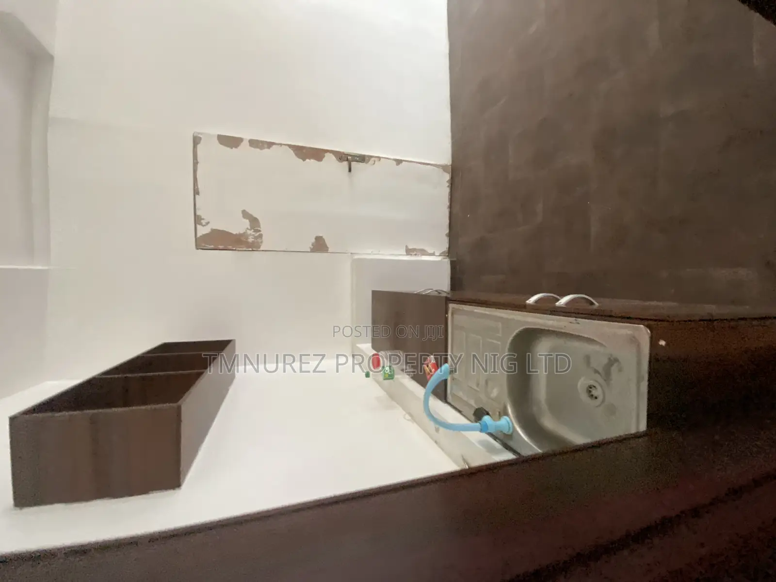 1bdrm Apartment in Agungi, Lekki for rent