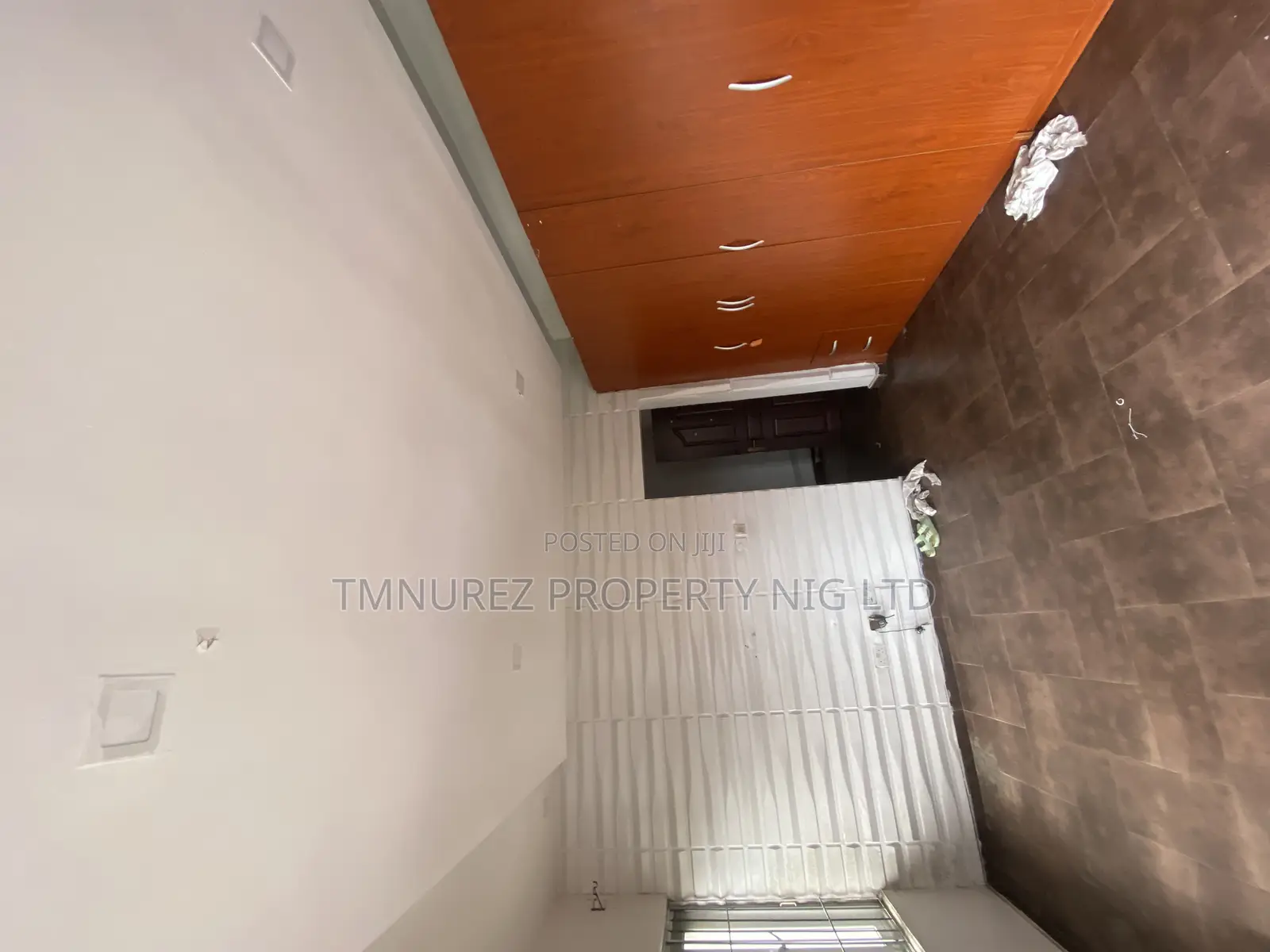 1bdrm Apartment in Agungi, Lekki for rent