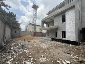 6bdrm Duplex in Wuse 2 for sale