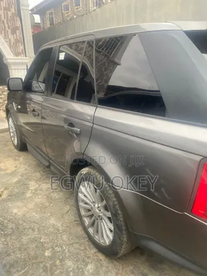 Land Rover Range Rover Sport 2011 Gray