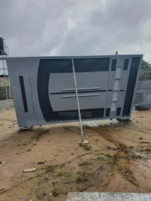 Cutting Edge Style Gate