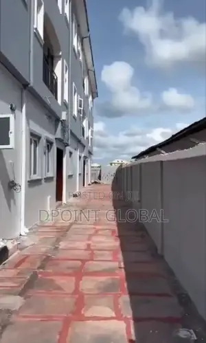 13bdrm Block of Flats in In Estate, Amuwo-Odofin for sale