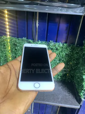 Apple iPhone 8 64 GB Gold