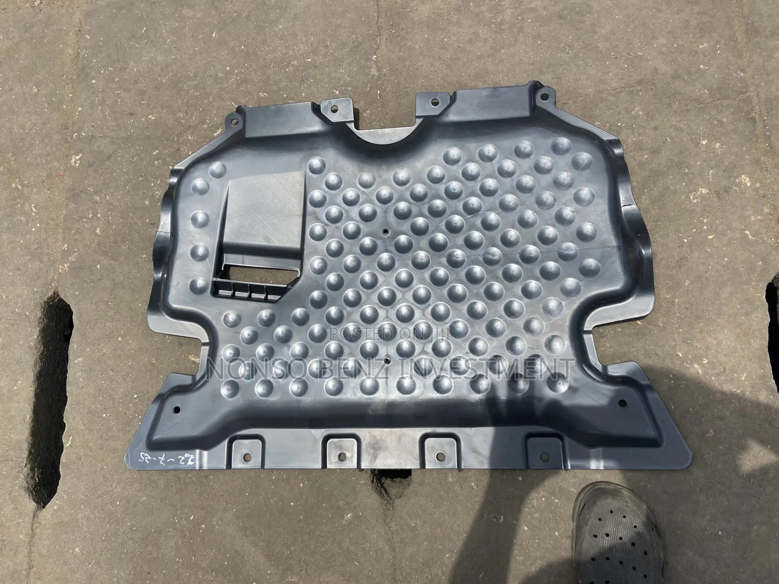 Engine Protector/Plastic Cover C300 (W205) 4matic