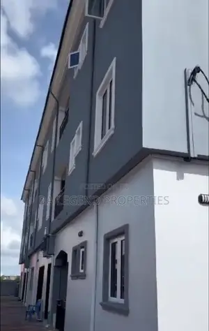 13bdrm Block of Flats in Ibeshe / Amuwo-Odofin for sale