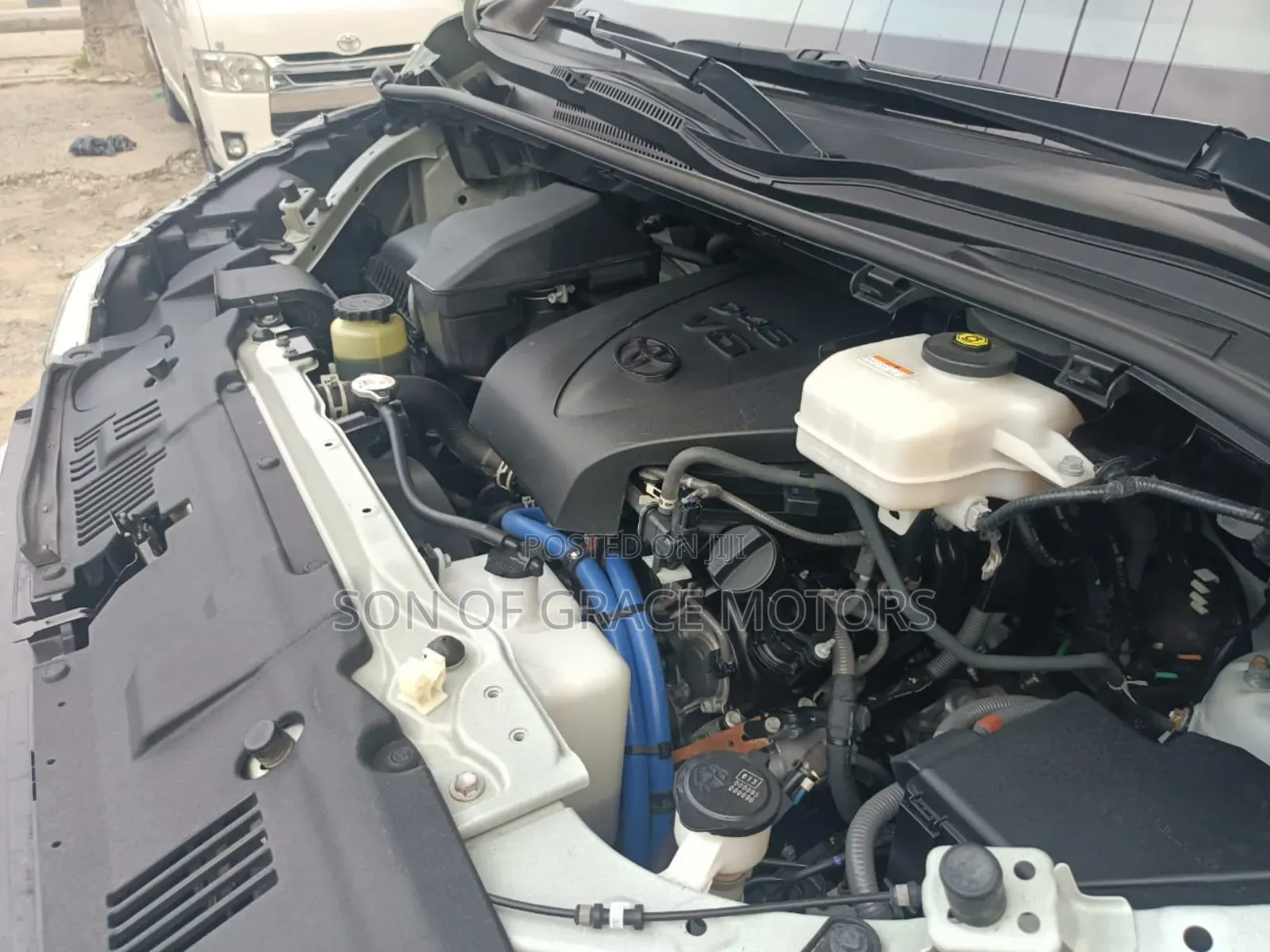 Toyota HiAce 2023 White