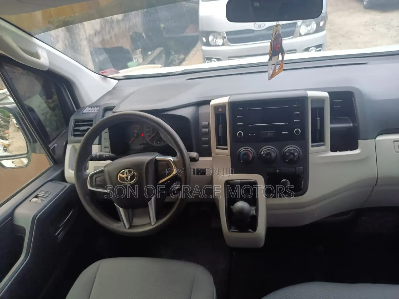 Toyota HiAce 2023 White