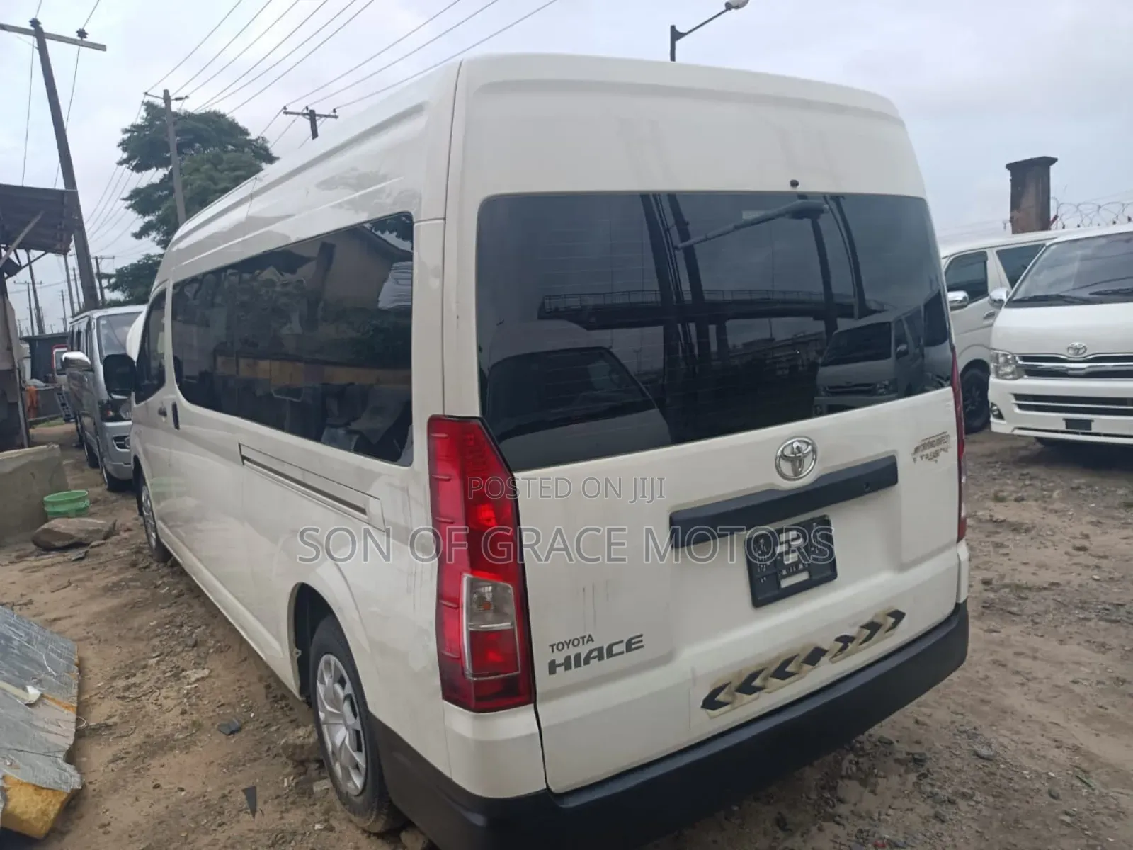 Toyota HiAce 2023 White