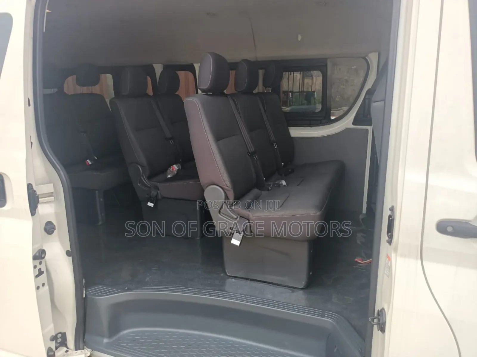 Toyota HiAce 2023 White