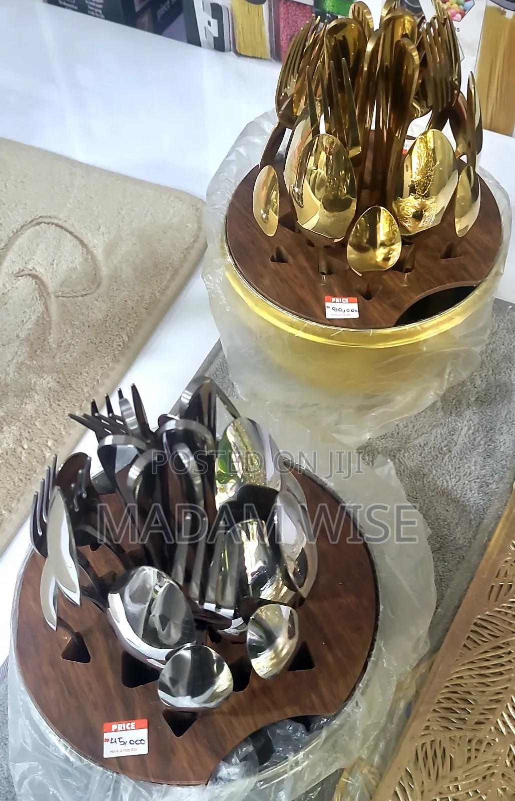 Eggshell Cutlery Set
