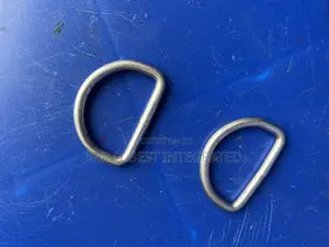 Stainless Steel D-Ring.