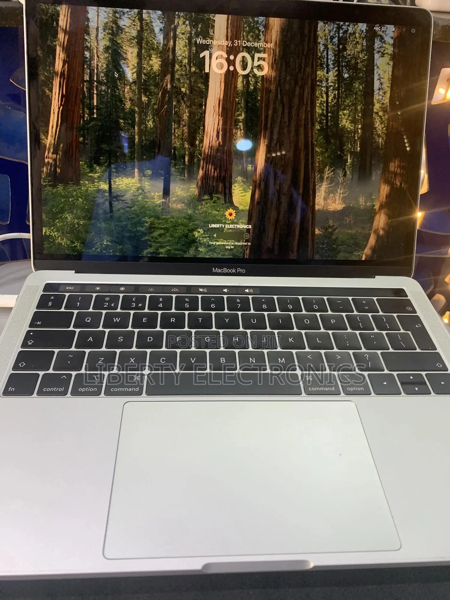 Laptop Apple MacBook Pro 2019 8GB Intel Core I7 SSD 128GB
