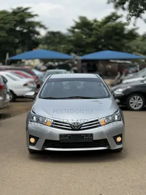 Toyota Corolla LE Eco 4dr Sedan (1.8L 4cyl CVT) 2015 Silver