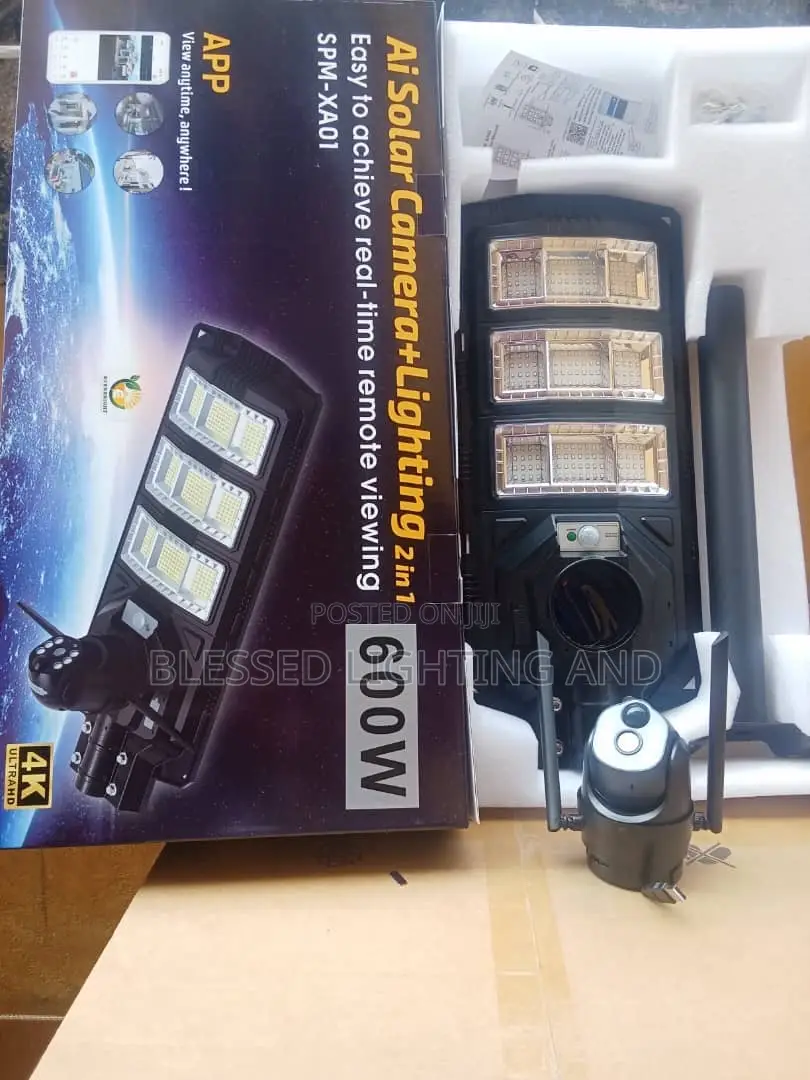 4g Outdoor Waterproof Solar Street Light With Camera Human Tracking