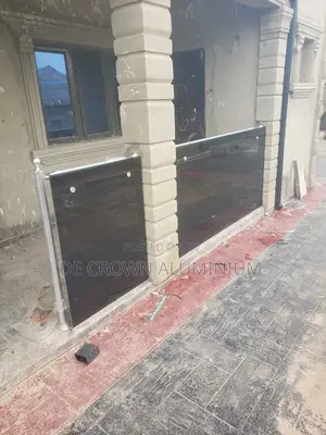 Entrance Balcony Hand Railings