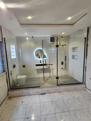 Bathroom Glass Shower Partition