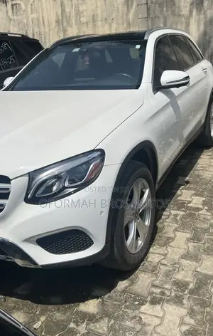 Mercedes-Benz GLC-Class 2017 Off white