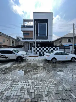 6bdrm Duplex in Lekki for sale