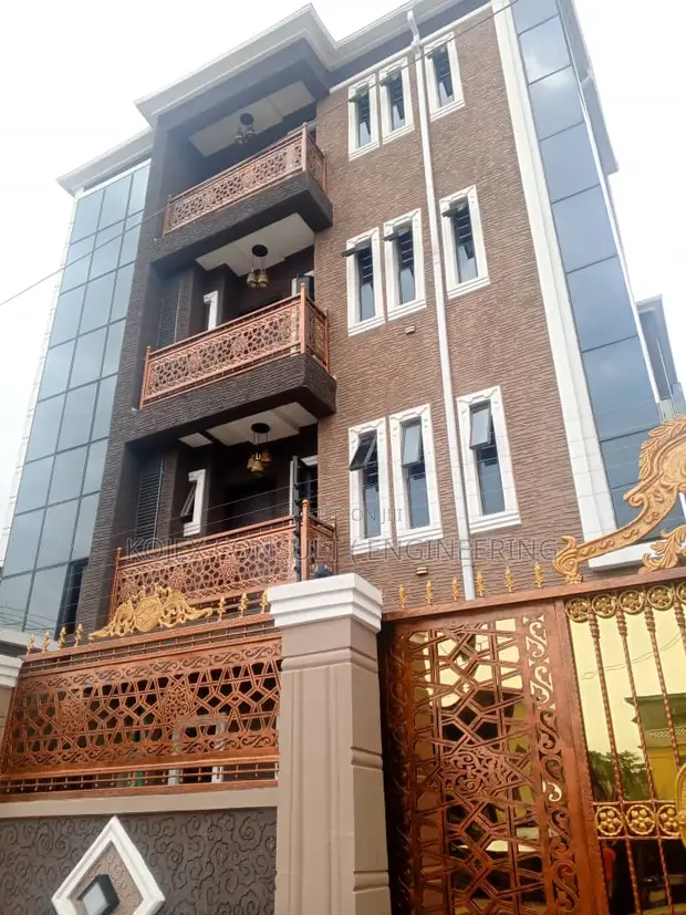 3bdrm Apartment in Surulere for rent in Surulere Houses
