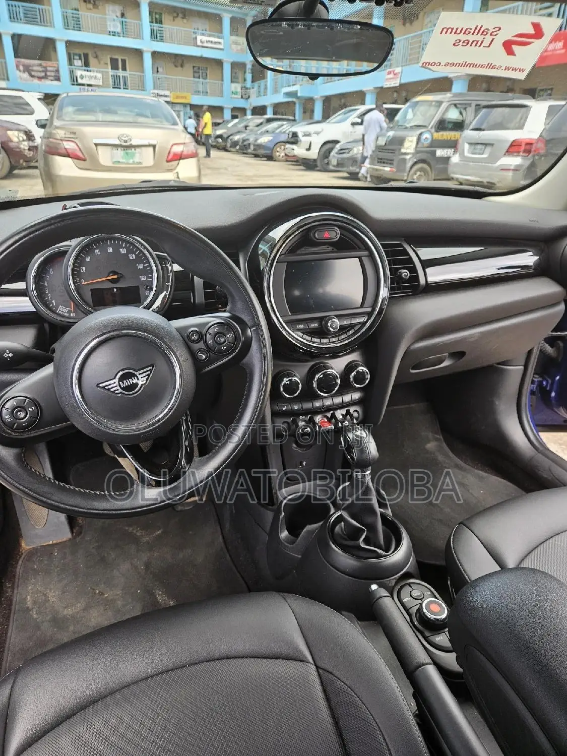 Mini Cooper 2019 Blue