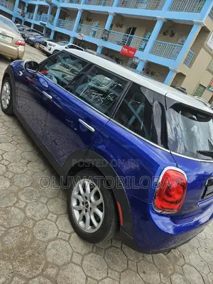 Mini Cooper 2019 Blue