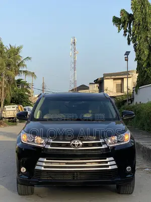 Toyota Highlander XLE 4dr SUV AWD (3.5L 6cyl 6A) 2014 Black