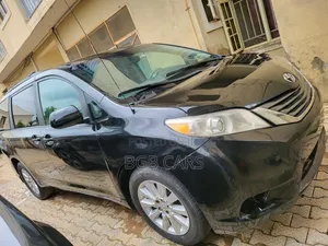 Toyota Sienna 2012 Black