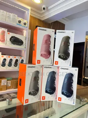 JBL Charge 5 Speaker