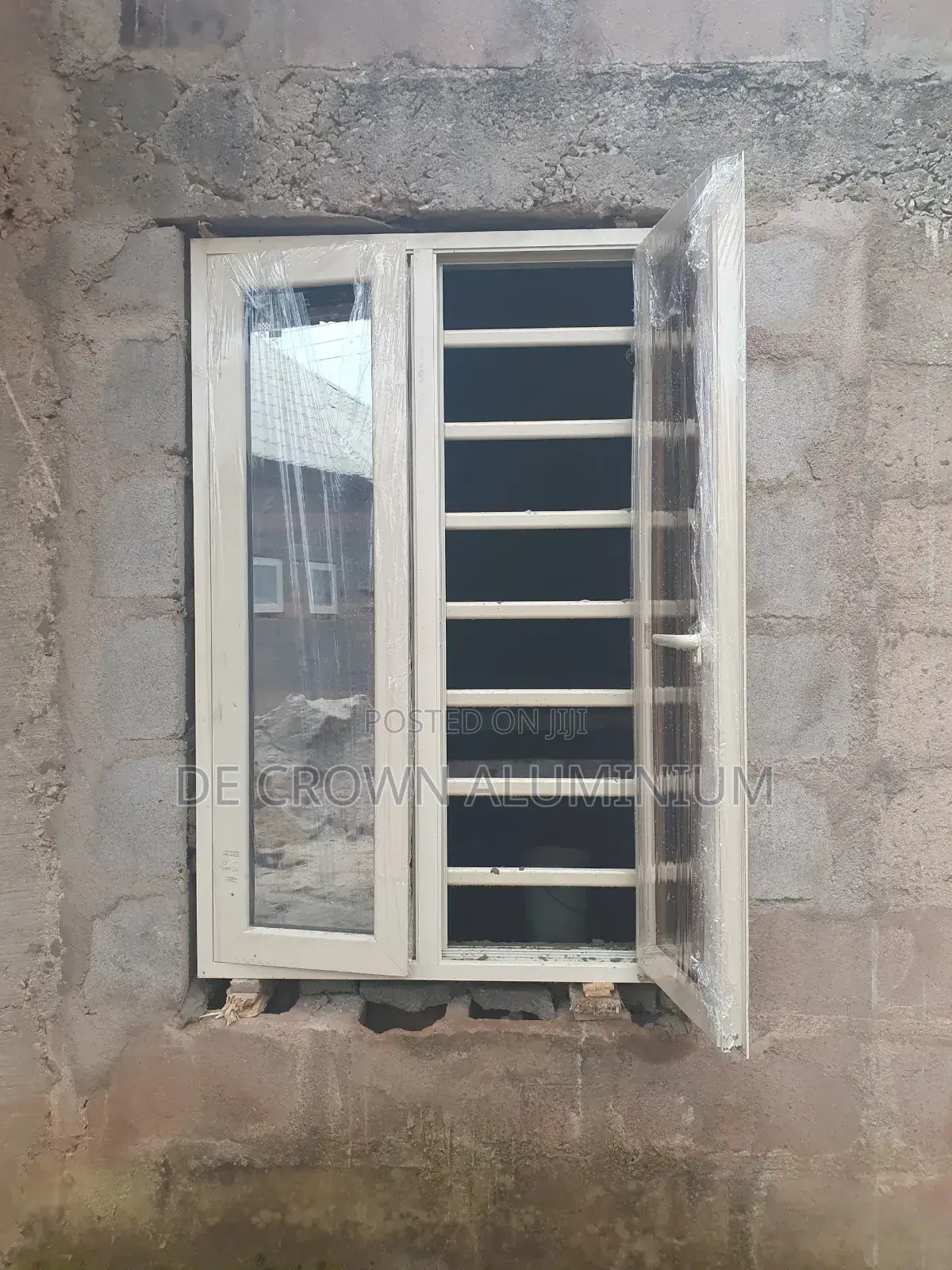Luxury Aluminium Casement Windows – Durable Secure Finish