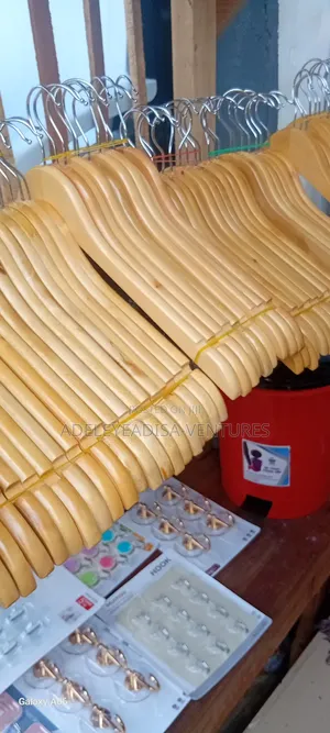 Wooden Hanger 10 in 1 Pack