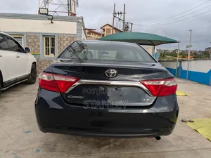 Toyota Camry LE 4dr Sedan (2.5L 4cyl 6A) 2017 Blue