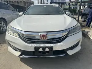 Honda Accord Sport SE 4dr Sedan FWD (2.4L 4cyl 2A) 2017 Off white