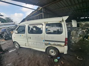 Suzuki Every 2010