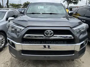 Toyota 4-Runner Limited 4dr SUV (4.0L 6cyl 5A) 2015 Gray