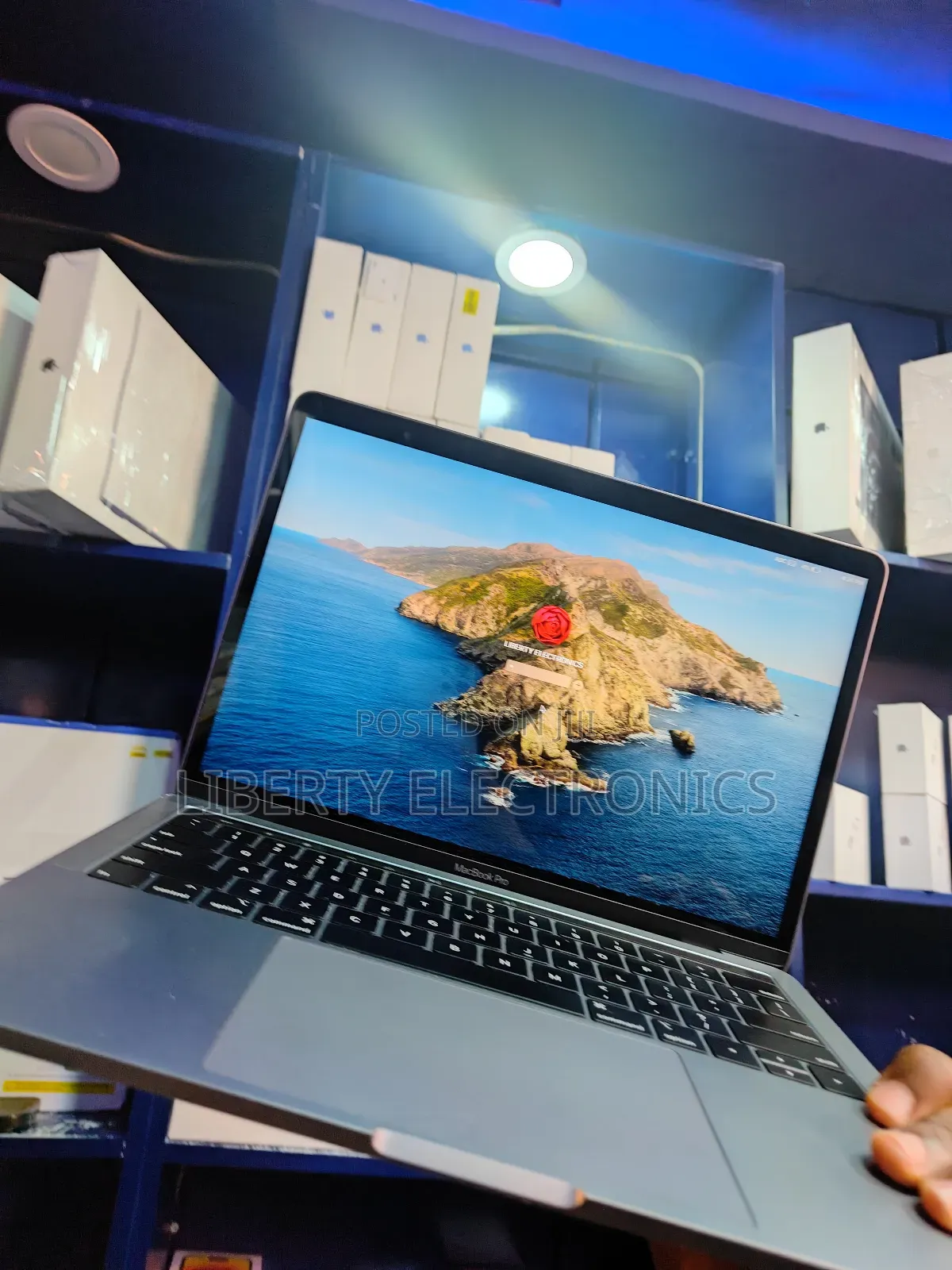 Laptop Apple MacBook Pro 2018 16GB Intel Core i5 SSD 1T
