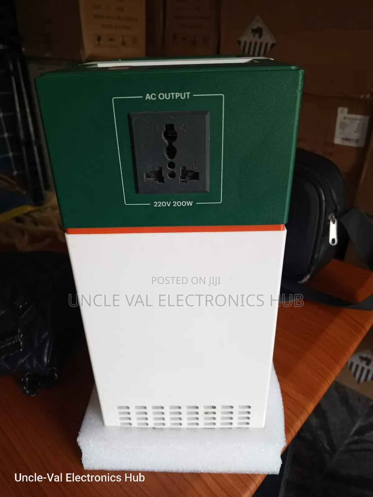 Colasolar 1kwh Solar Generator (200w Inverter)