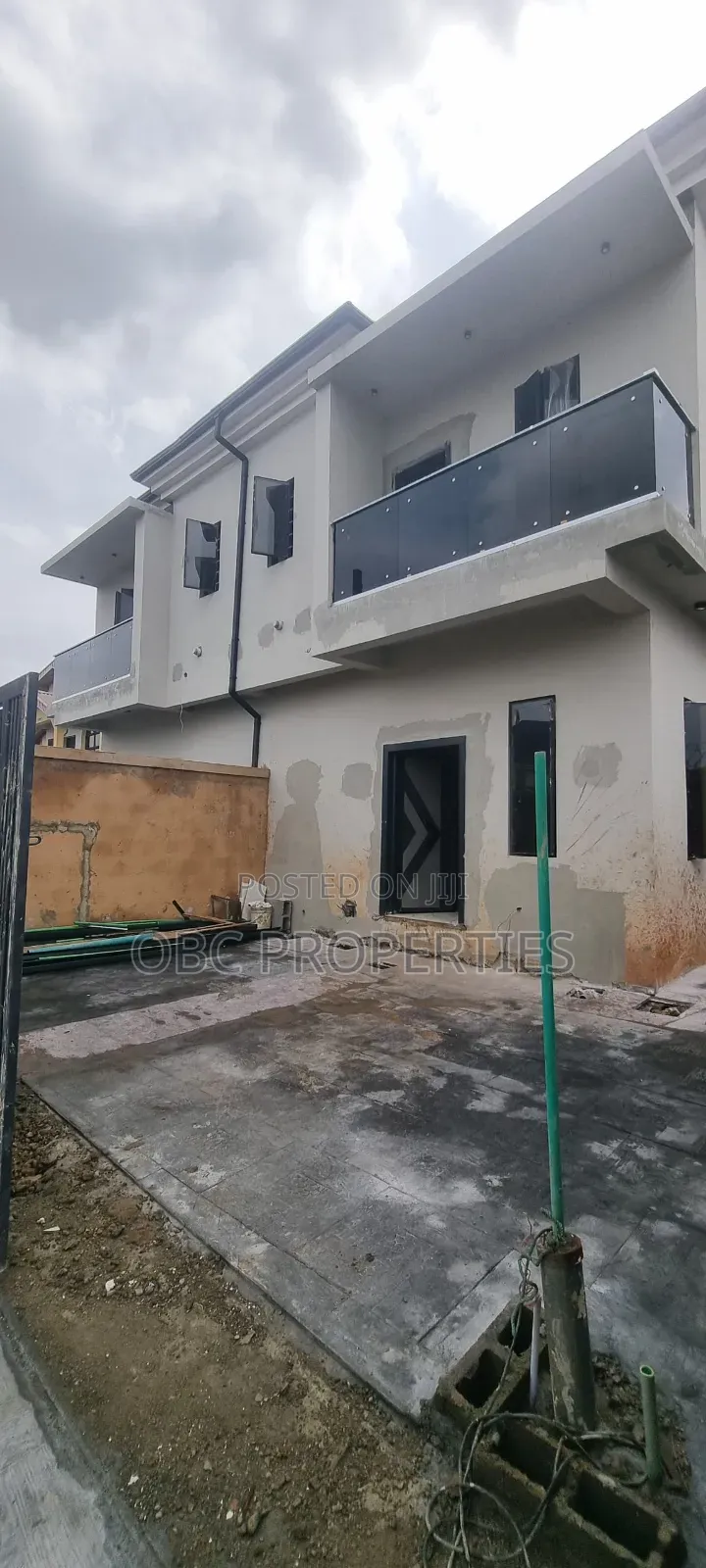 4 Bedrooms Fully Detached Duplex