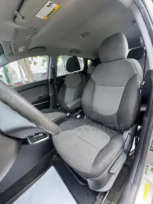 Hyundai Accent SE 2013 Brown