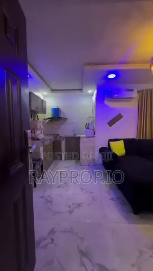 382789pc - Stylish 2 Bedroom Shortlet in Surulere