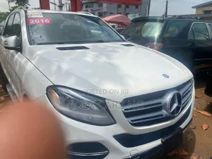 Mercedes-Benz GLE-Class GLE 350d 4MATIC 2017 White