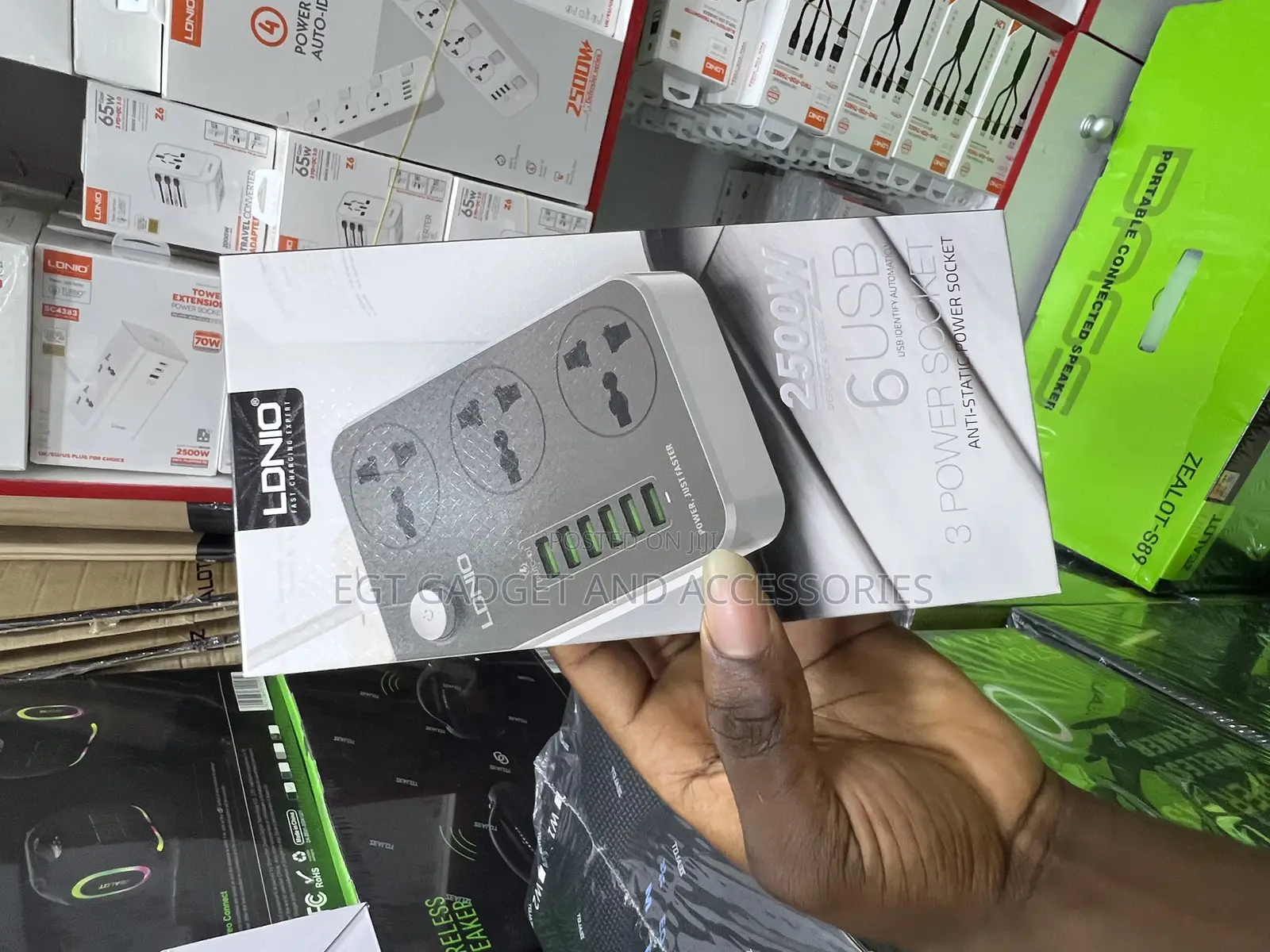 An Ldnio 2500w Power Strip With 3 Power Sockets and 6 Usb Ports