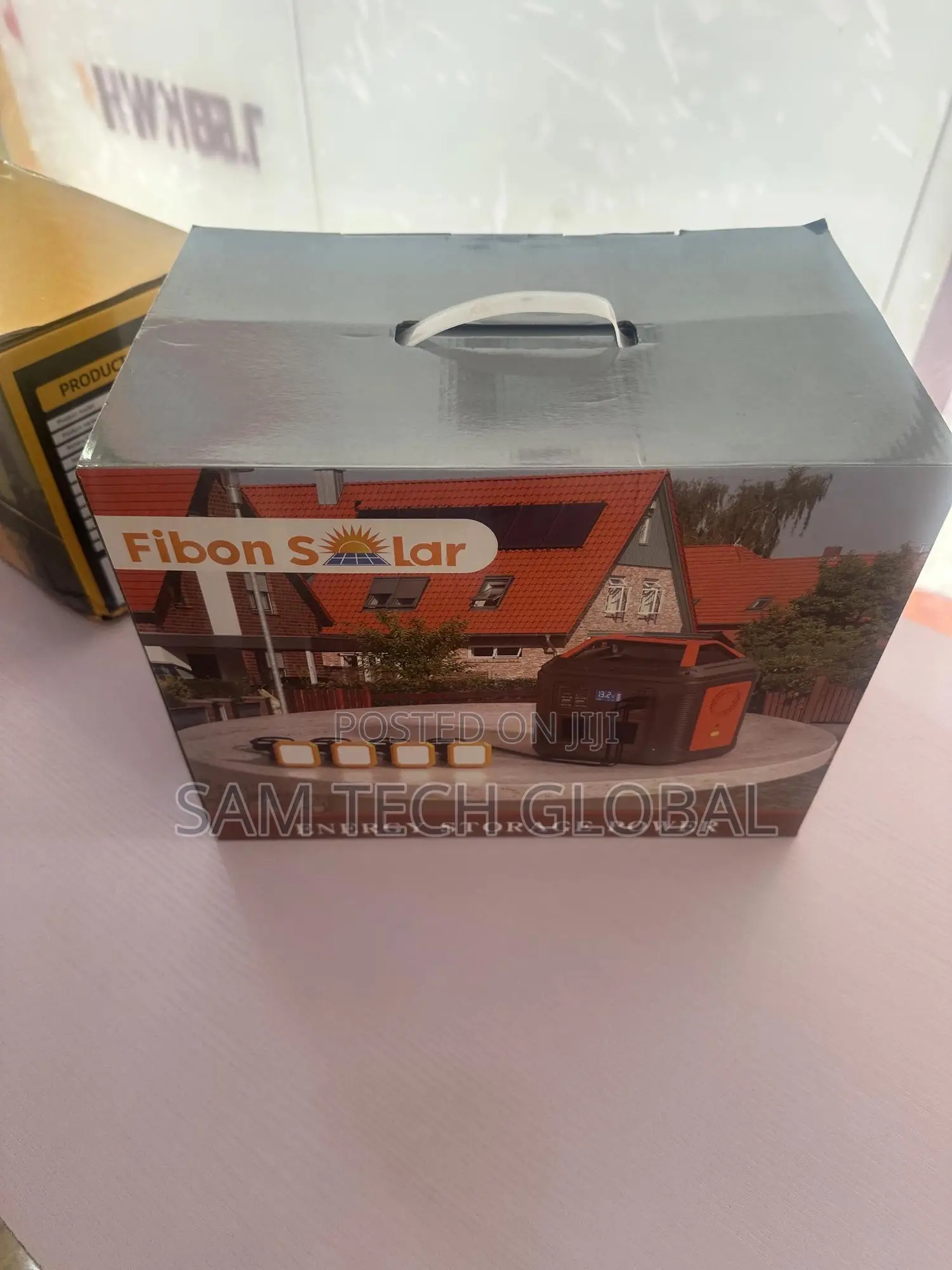 550w Fibon Solar Generator.