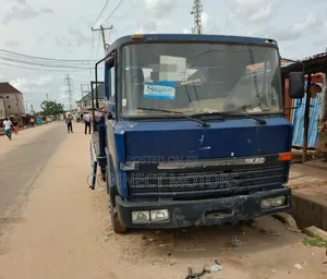 Tokunbo Nissan Eco T100