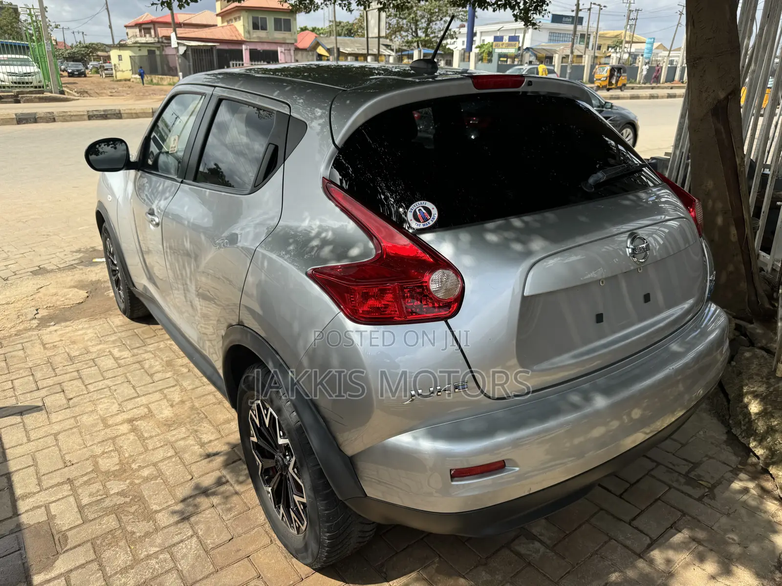 Nissan Juke 2012 Silver