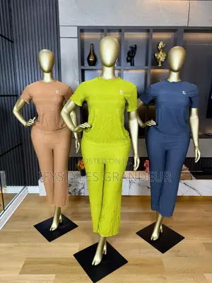 C- 2 Pieces Outdoor Wear / Lounge Wear