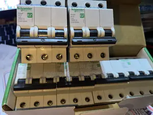 Schneider Easy 9 MCB Breaker 3pole 63a