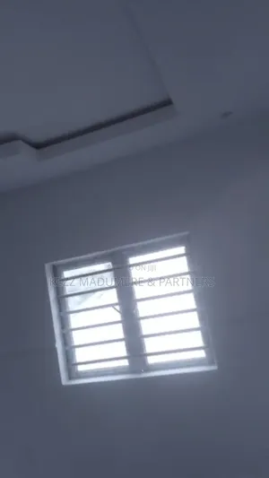 2bdrm Block of Flats in Freedom Estate, Sars for rent