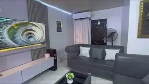 642041gq - 5 Bedroom Shortlet in Ikeja